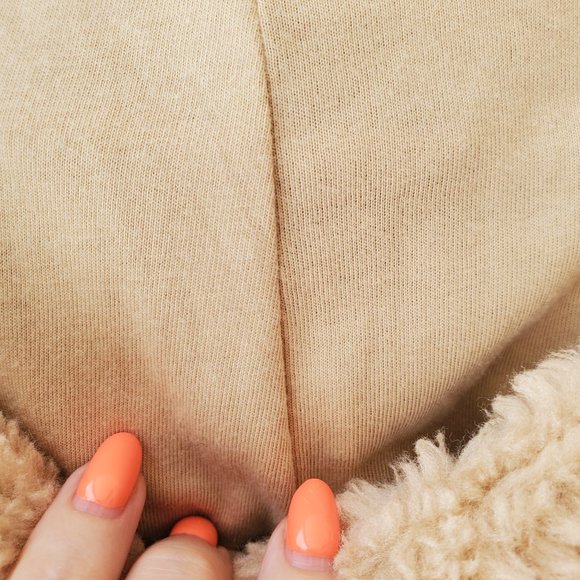 ALO Camel Faux Sherpa Snap Zip Closure Drop Shoulder Relaxed Fit Varsity Jacket - Picture 10 of 15